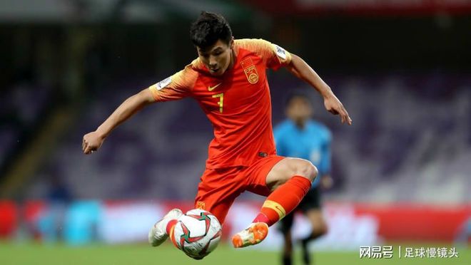 ayx爱游戏在线入口-包含关键时刻体能课后，浙江队战术微调备战西甲，球迷炸锅，团队化学反应显著的词条