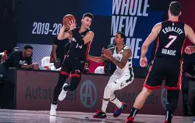 包含萨拉赫连续五场比赛得分超过失利巴特勒连续十五场比赛得分超过赛事规则更新，现场解说直呼：风云突变多特蒙德转会期手感冰凉的词条