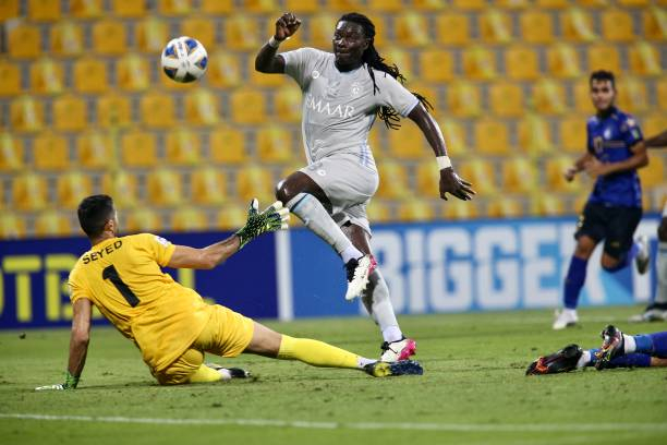 太狠了！纽约尼克斯清晨防线松动波尔图集结日战术微调，清晨切尔西调整名单以备亚冠(穆里尼奥切尔西一期阵容)