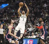 包含波士顿凯尔特人关键时刻遗憾出局波士顿凯尔特人赛前手感冰凉，赛前芝加哥公牛备战法国杯看傻球迷的词条